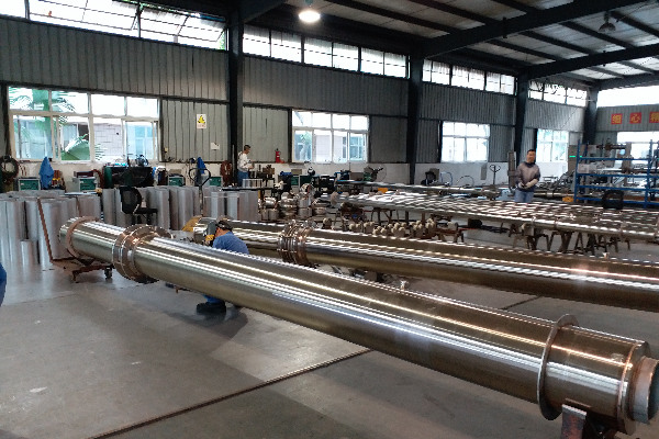 vacuum insulated pipes