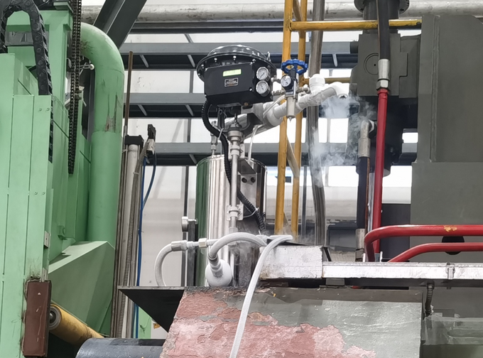 vacuum insulated flow regulating valve